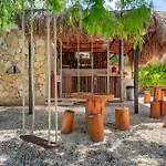 Xhule Tulum