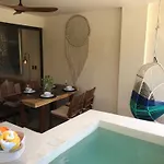 Talulah Living 4*