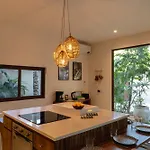 Kokoni Villa