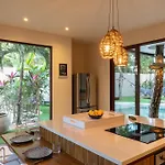 Kokoni Villa *