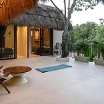Kokoni Villa