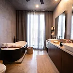Villa Spacious Luxury Villa, 3 Private Pools + Rooftop Tulum