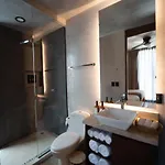 Villa Spacious Luxury Villa, 3 Private Pools + Rooftop