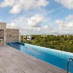Apartment Brand New With King Bed And Rooftop Pool Tulum