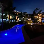 Park Lagunas Apartamento *