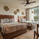 Nhoa 312c Lux 1br Jungle View Aldea Zama Apartamento