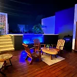 Jacuzzi Retreat Sunrise Haven *