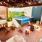 Jacuzzi Retreat Sunrise Haven Apartamento Tulum