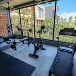 Jacuzzi Retreat Sunrise Haven Apartamento