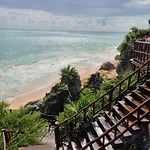 Jacuzzi Retreat Sunrise Haven Apartamento Tulum