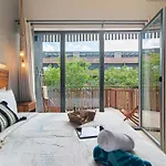 1 Bedroom Apartment With Beach Club Included