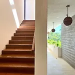 Pent House With Plunge Pool Apartamento *
