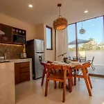Pent House With Plunge Pool Apartamento