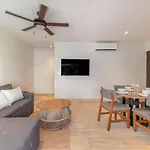 1bd W Private Balcony And Pool In Aldea Zama Сasa de vacaciones