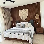 Apartment Luxurious Mistiq Gardensii Pool Beachclub