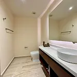 Luxury Loft Minutes From The Sea! *
