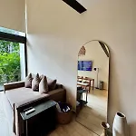 Luxury Loft Minutes From The Sea! *