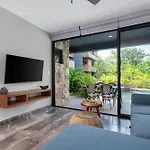 Paramar Black Apartamento