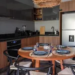 Paramar Black Apartamento *