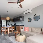 Paramar Black Apartamento *