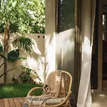 Jungle Retreat, Sleeps 10 Comfortably, Rooftop Pool