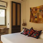 Apartamento Jungle Retreat, Sleeps 10 Comfortably, Rooftop Pool