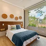 205 Perfect Location 3 Bedrooms Apartment