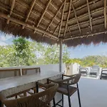 Bt Homes - - Exclusiva De Lujo Con Piscina, Gym Y Pista De Padel