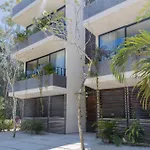 Bt Homes - - Exclusiva De Lujo Con Piscina, Gym Y Pista De Padel