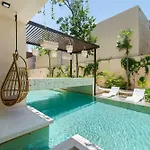 Boutique In Casa Makram