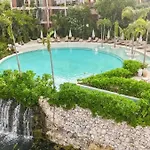 Aflora Townhouse Style - 3Br Garden Condo With Private Pool & Huge Common Pool