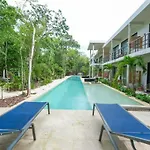 Elegant - Holistika Sanctuary - Chic & Luxury *