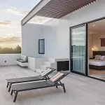 Sapphire Nest Studio