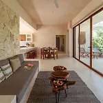Ahal Holistika 9br Jungle Sanctuary With Private Rooftop & Plunge Pools Сasa de vacaciones Tulum