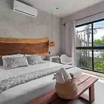 Paradise In Downtown Tulum! Villa Tulum