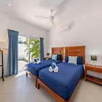 Casa Kinam Chic 4br W Pool In La Veleta Villa