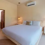 Сasa de vacaciones Ahal Holistika 9br Jungle Sanctuary With Private Rooftop & Plunge Pools *