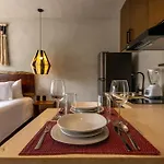 Bakal Apartahotel