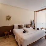 Villa Mistiq - Modern 2br Oasis In With Pool & Chic Design *