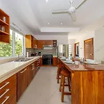 Villa Casa Kinam Chic 4br W Pool In La Veleta *