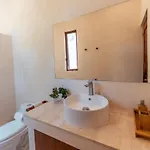 Сasa de vacaciones Ahal Holistika 9br Jungle Sanctuary With Private Rooftop & Plunge Pools