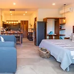 Xamira Private Balcony *