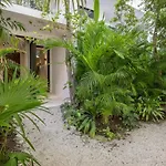 Modern Apartment With 3 Pools And Security