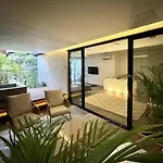 Stylish 3Br Retreat In Serene Luxury Setting