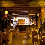Casa 4*
