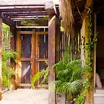 Casa Apartahotel 4*