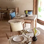 Encantada Hotel
