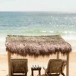 Hotel Encantada 4*