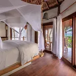 Encantada Hotel