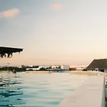 Downtown Penthouse With Private Pool, Rooftop Pool And Gym, Short Distance From Beaches, Restaurants & Nightlife Apartment *